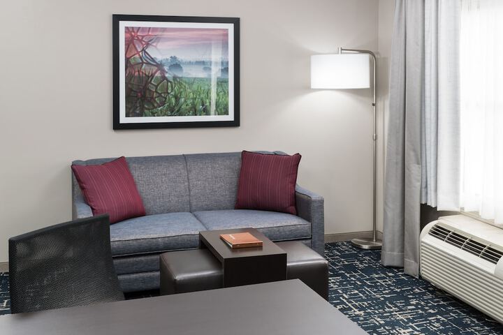 Room 26 of 32
