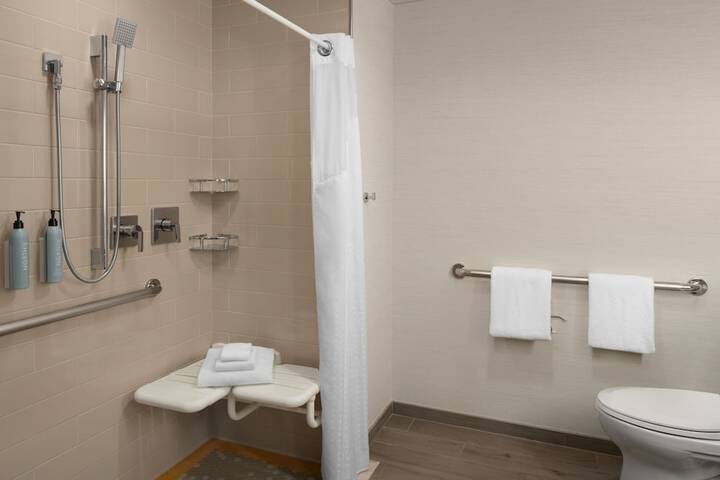 Room 15 of 50