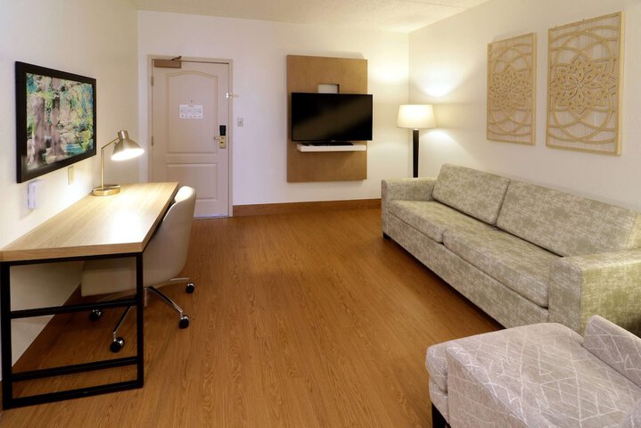 Room 47 of 110