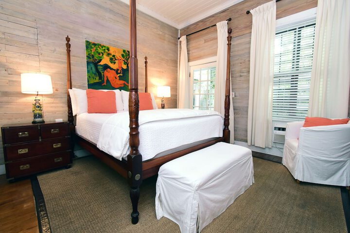 Room 157 of 259