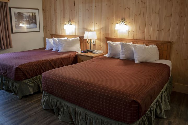 Aspen Village Inn