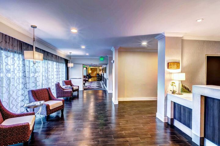 Hotel 4 of 36
