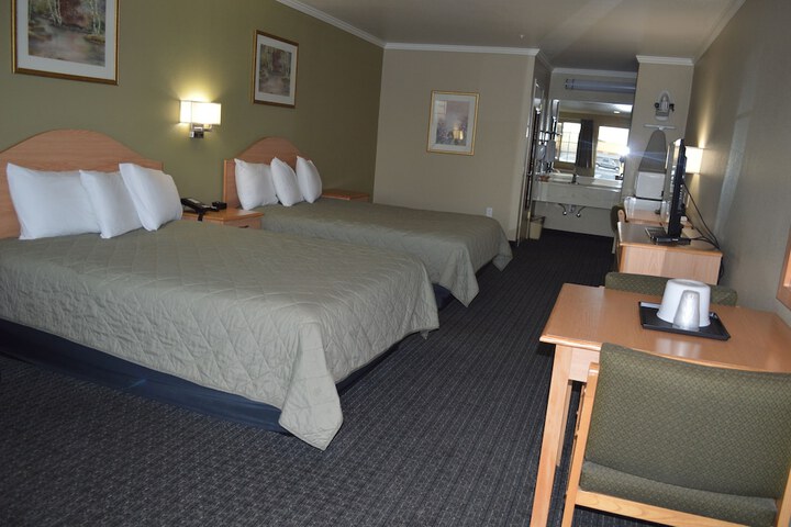 Room 30 of 36
