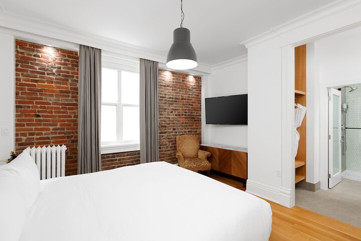Room 30 of 119