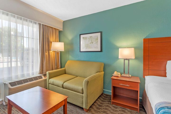 Room 22 of 25