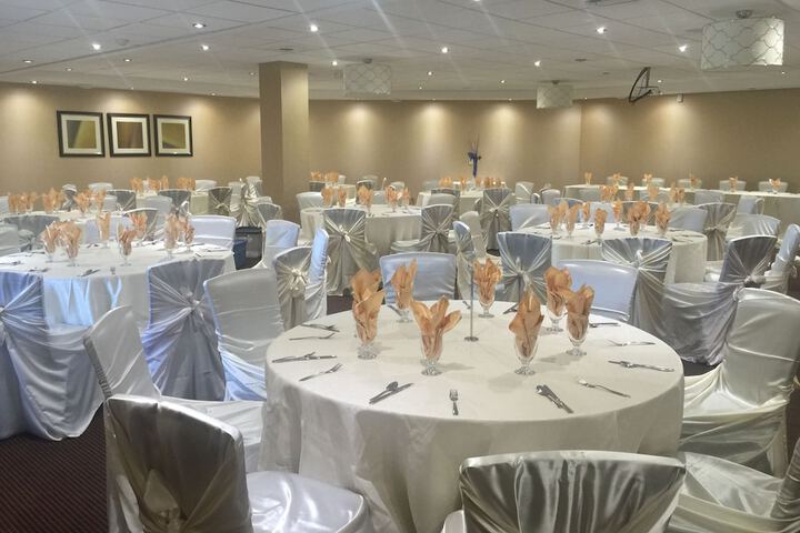 Ballroom/Hall 37 of 40