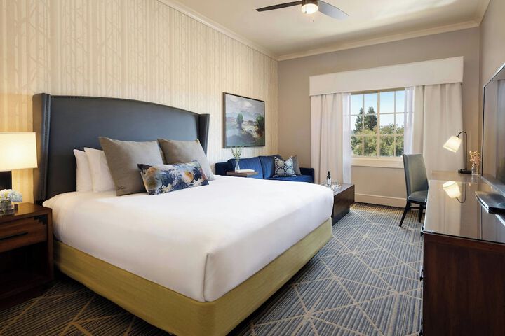 River Terrace Inn