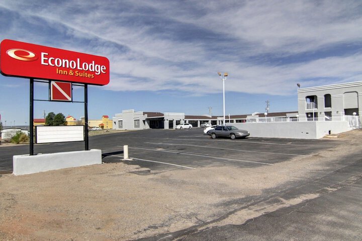 Econo Lodge Inn & Suites Santa Rosa
