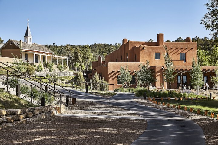 Bishops Lodge Auberge Collection