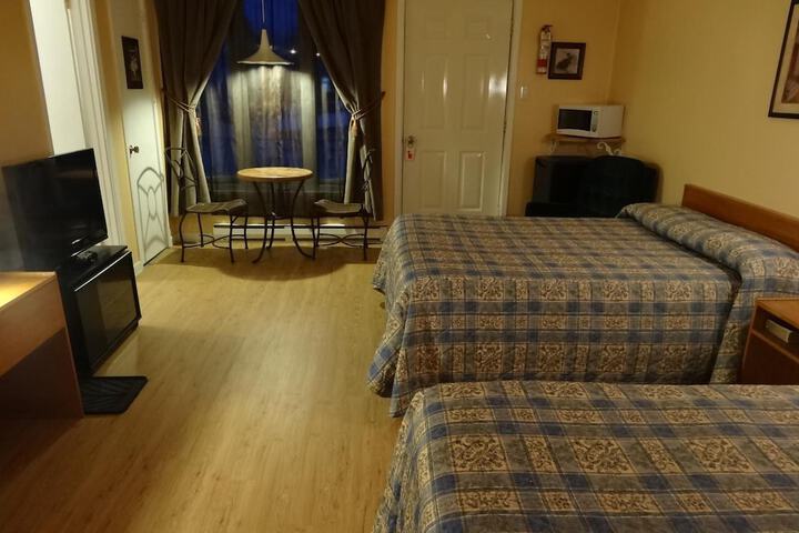 Room 4 of 46
