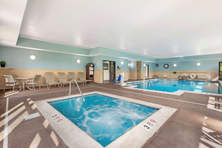 Pool 4 of 40