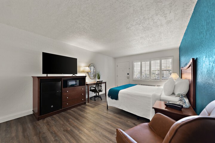 Room 44 of 57