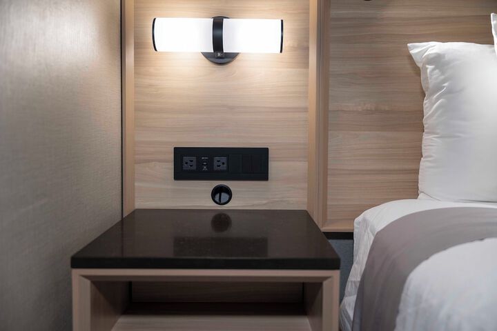 Room 26 of 60