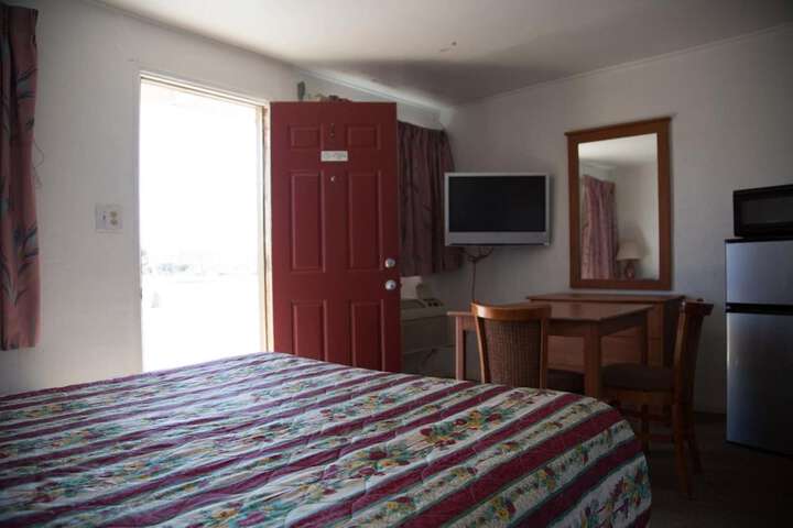Room 27 of 36