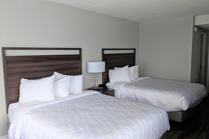 Room 19 of 38