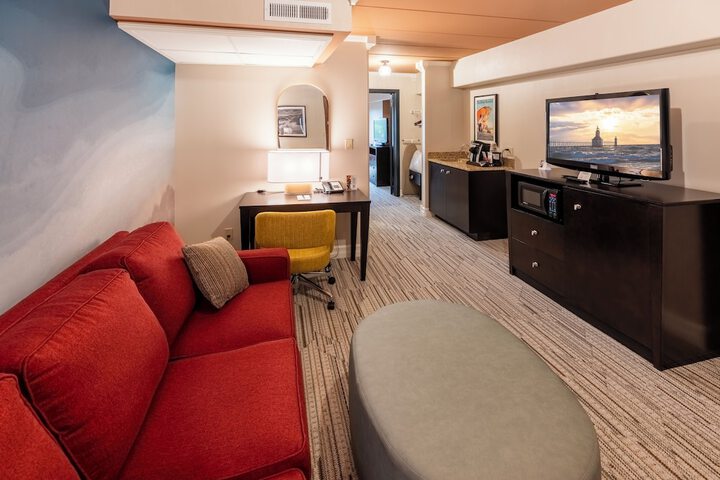 Room 11 of 36