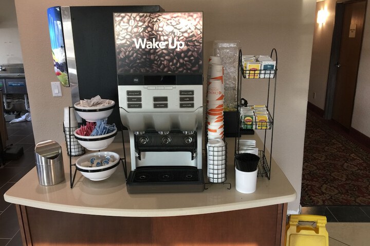 Breakfast/Coffee Service 35 of 44