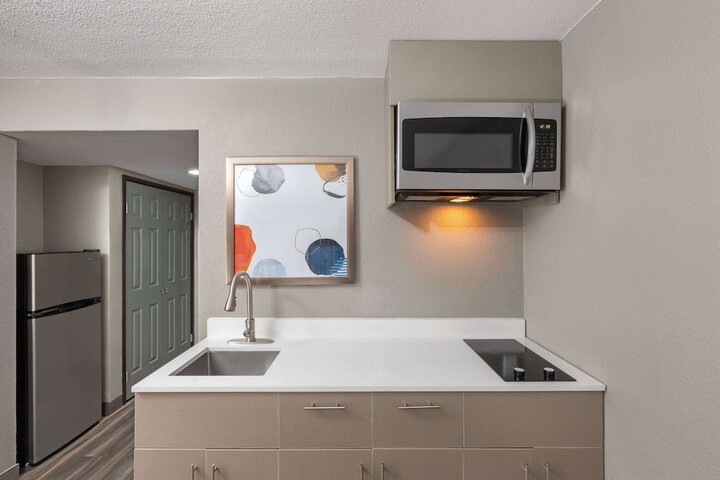 Wingate by Wyndham Sulphur Near Lake Charles