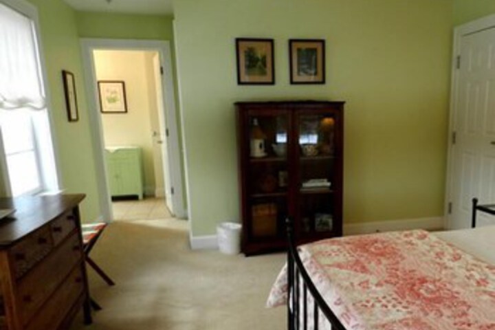 Bed & Breakfast at the Rock Garden