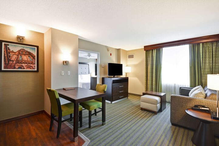 Room 21 of 39