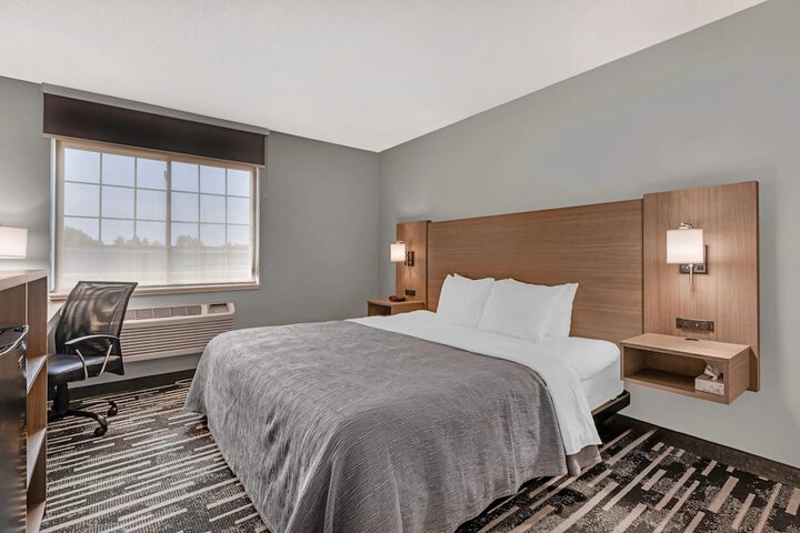Quality Inn Chesterton near Indiana Dunes National Park I-94