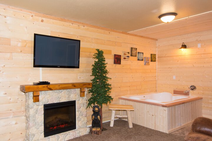 Upper Canyon Inn & Cabins