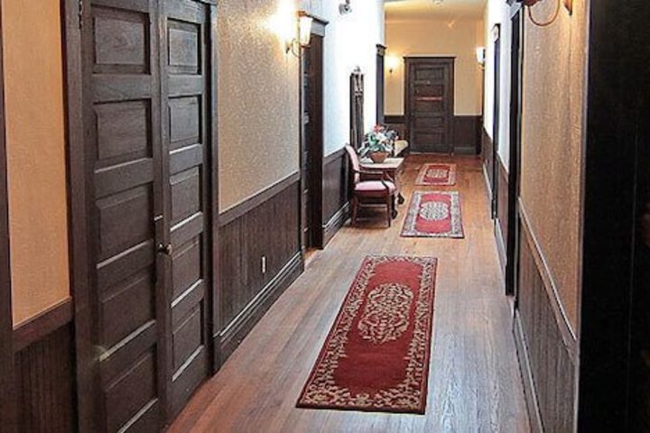 Ballroom/Hall 38 of 44