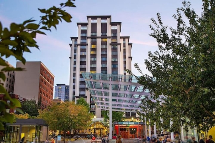 The Paramount Hotel