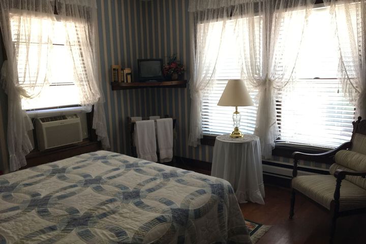 Room 5 of 26
