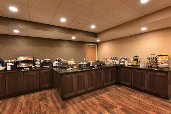 Breakfast/Coffee Service 63 of 76
