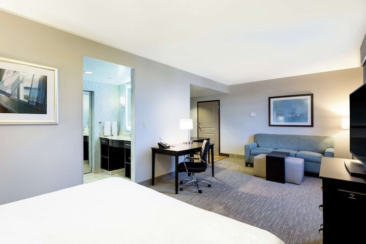 Room 32 of 54