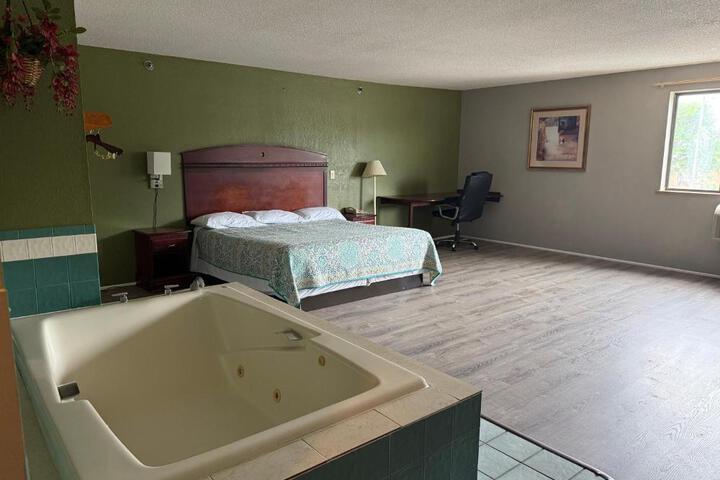 Coldwater Inn & Suites near I 69