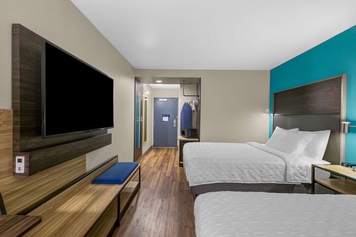 Room 27 of 41