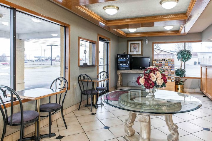 Econo Lodge Seymour