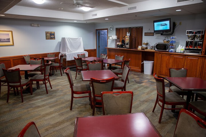 GrandStay Hotel & Suites Hastings