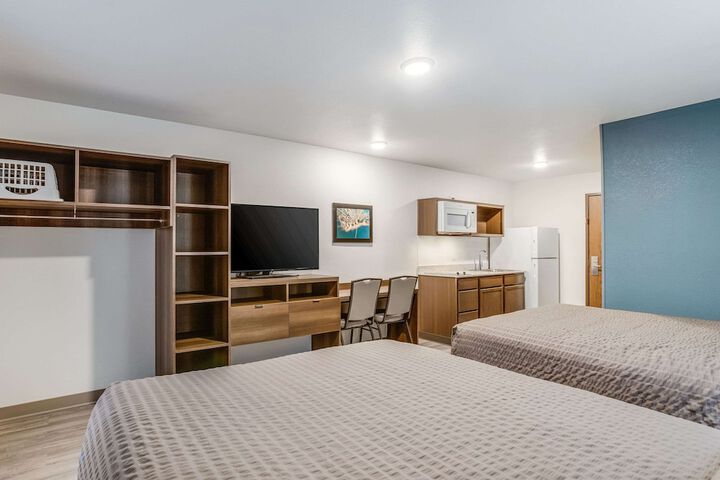 Room 19 of 39