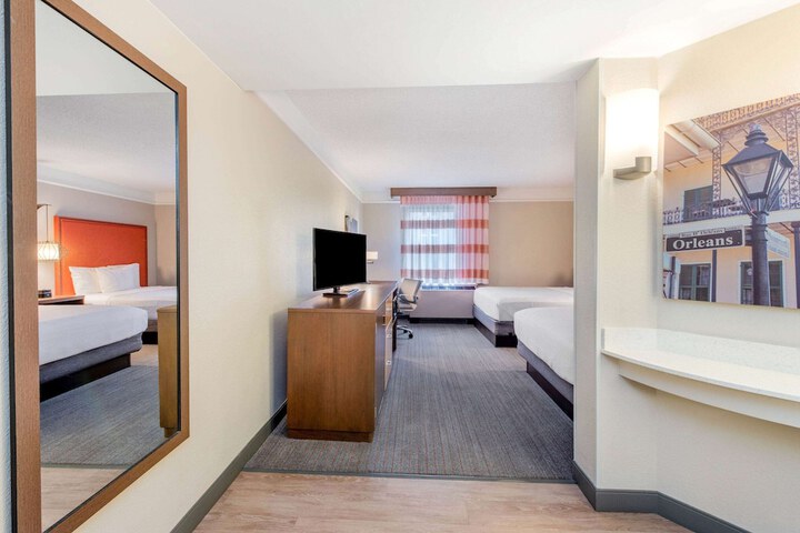 Room 47 of 65