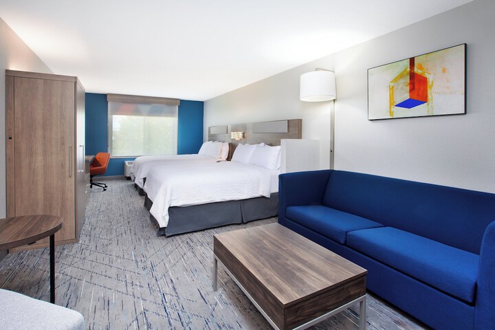 Room 11 of 52