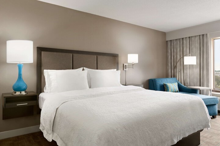 Room 16 of 35