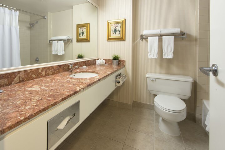 Room 10 of 42