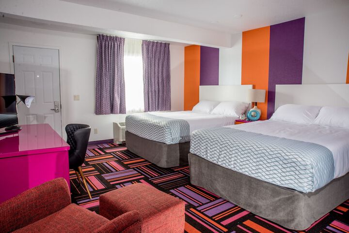 Room 21 of 43