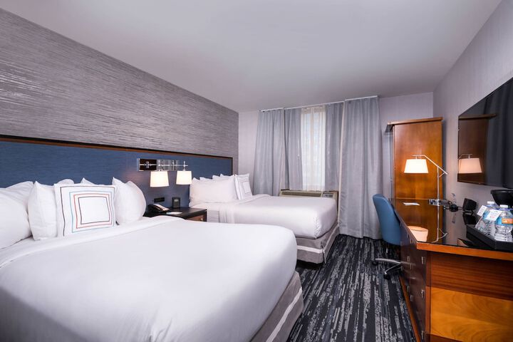 Room 16 of 28