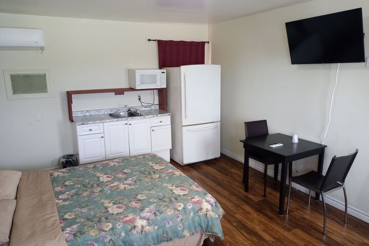 Room 5 of 19