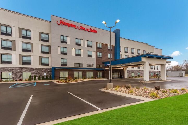 Hampton Inn & Suites Benton Harbor