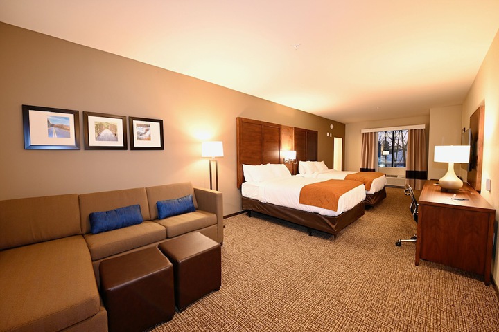 Comfort Suites Newnan