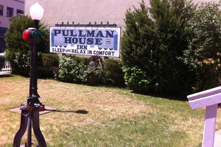 Pullman House Inn