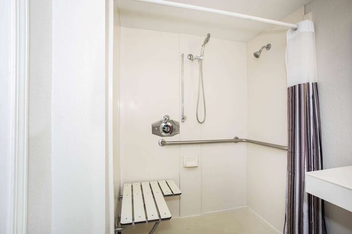 Room 15 of 58