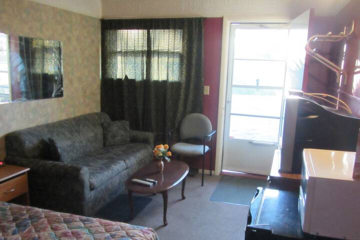 The New Elgin Motel