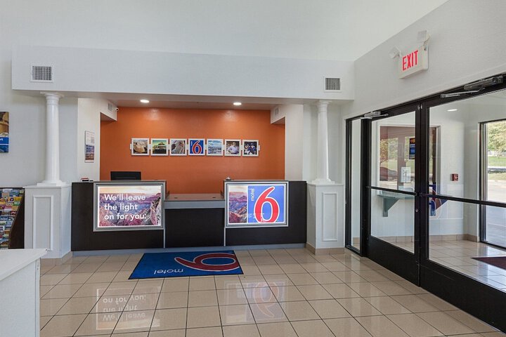 Motel 6 Bedford TX - Fort Worth