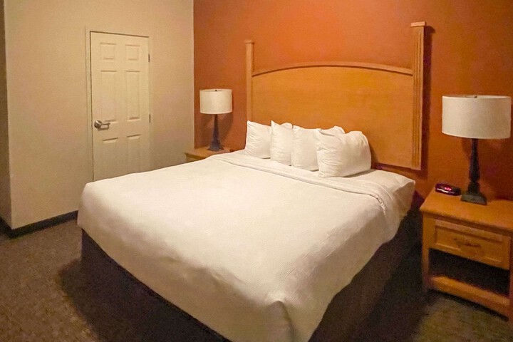 Room 15 of 43